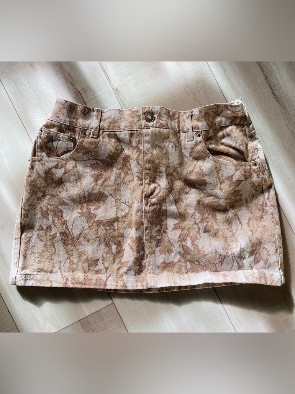 Camo Leaf Print Mini Skirt